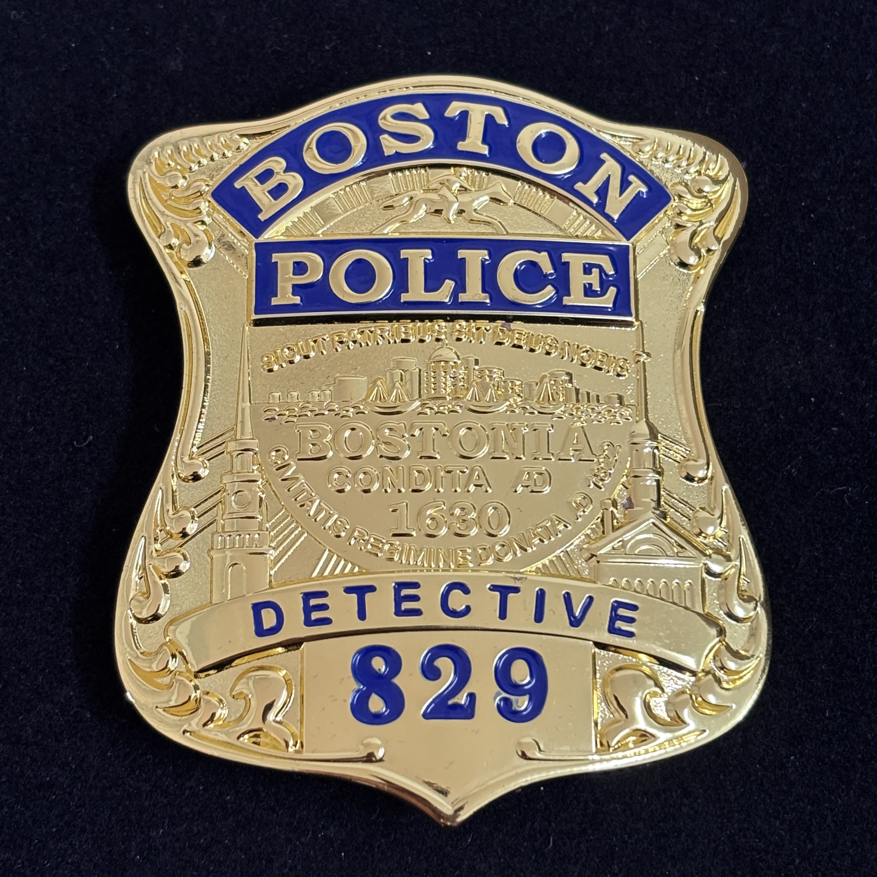 Boston Police Detective Badge With Number 829